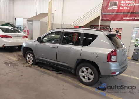 2016 Jeep Compass Latitude из США, поврежденный, VIN 1C4NJCEA5GD742337